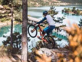 Soirée insolite suspendu dans un portaledge